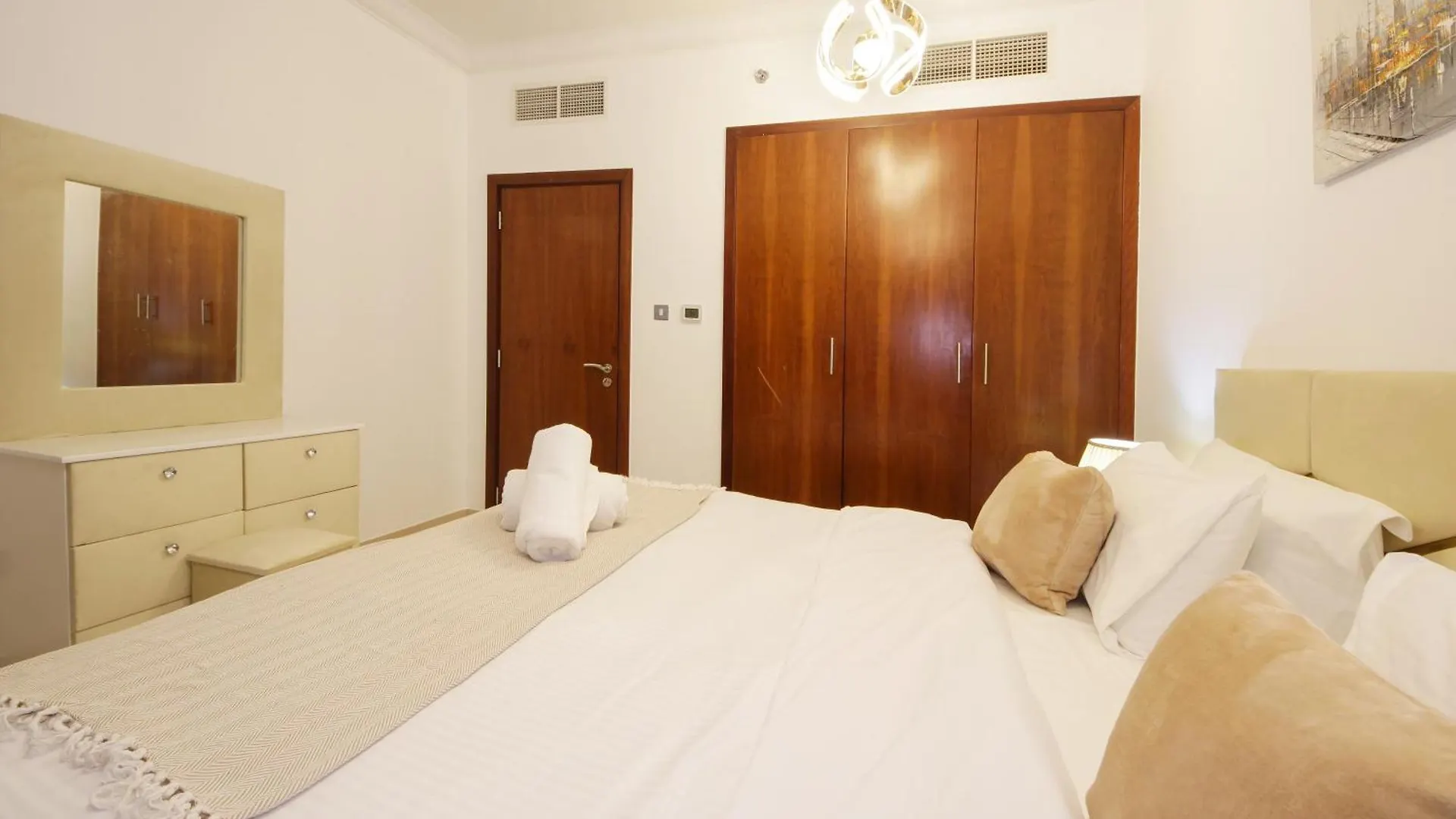 Spacious 1Bhk In Downtown Dubai 8 Blvd United Arab Emirates