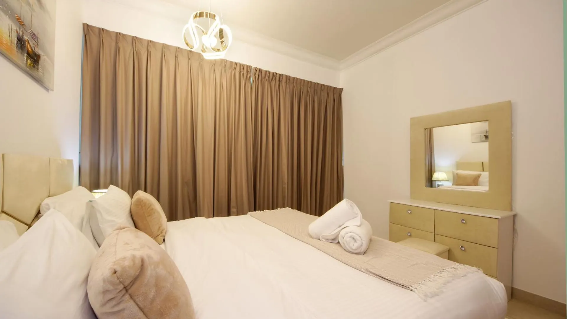 Spacious 1Bhk In Downtown Dubai 8 Blvd